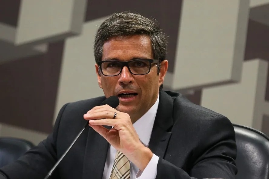 Mendonça decide que Roberto Campos Neto não é obrigado a comparecer à CPI do Crime Organizado episode artwork