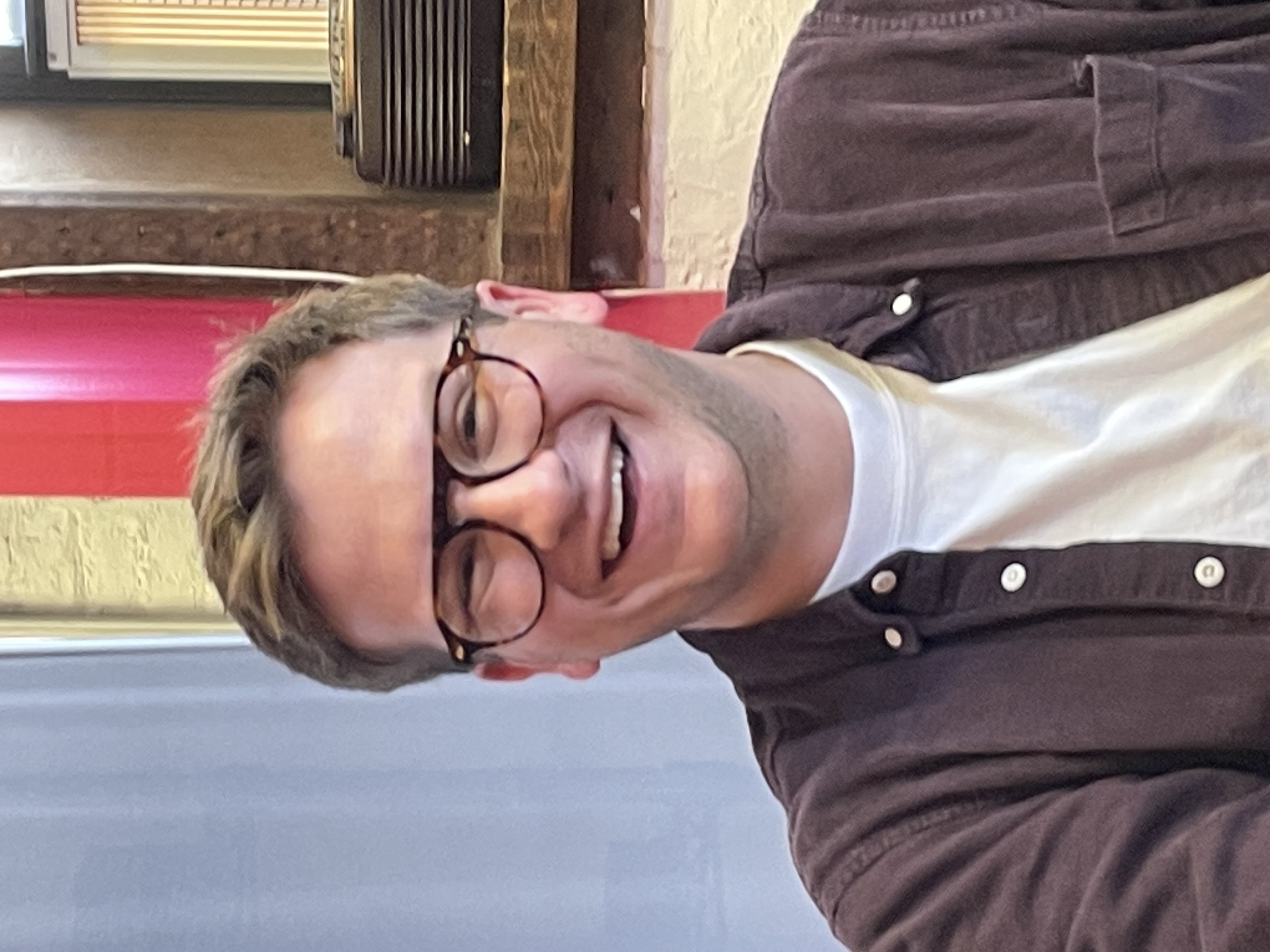 DLG2425 Gavin Rogers is hilarious and taught me a lot about gratitude.