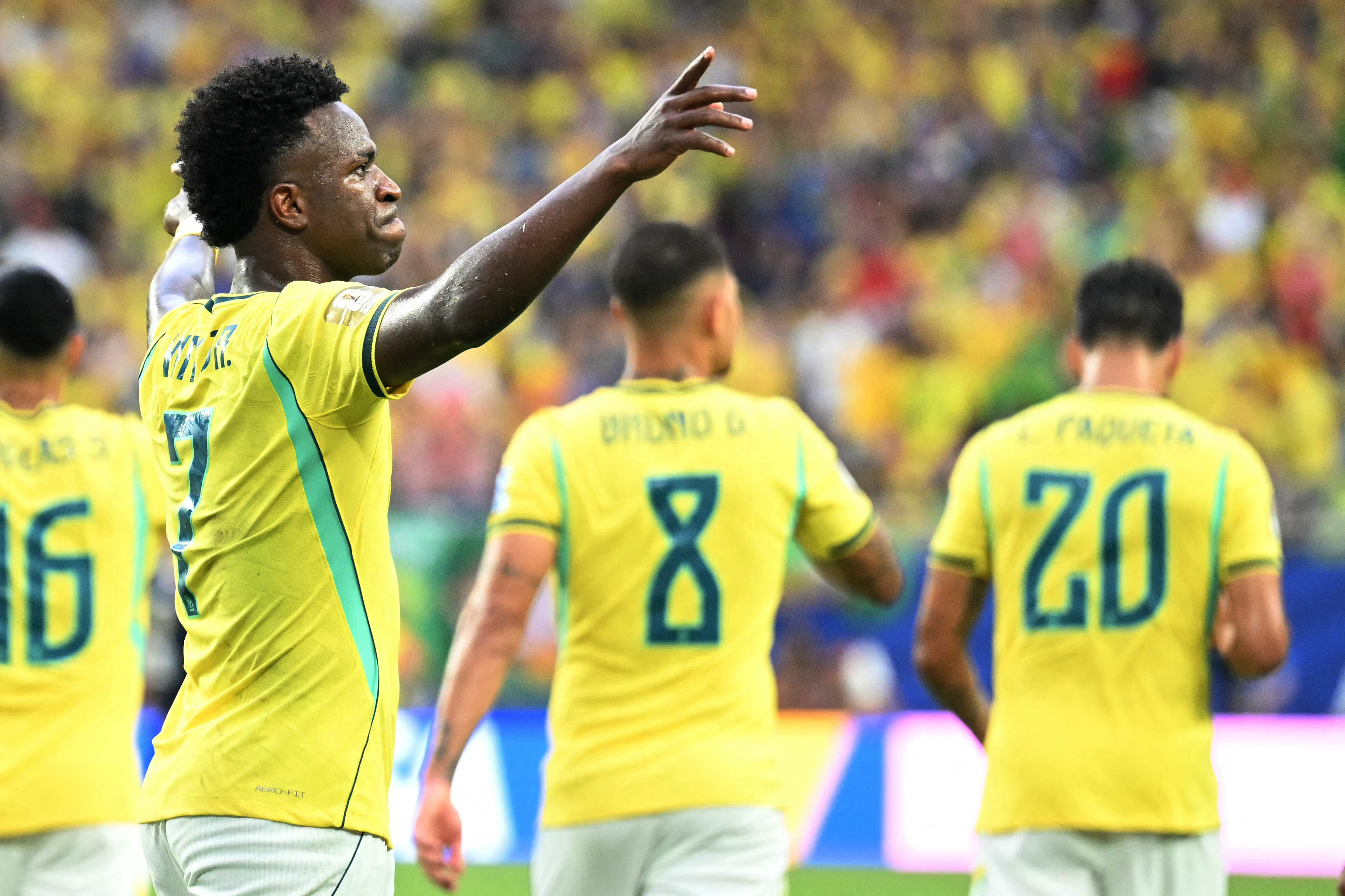 Dia 15 de Copa: Definição do próximo adversário do Brasil, análise do jogo contra a Escócia e guia de jogos da quinta-feira episode artwork
