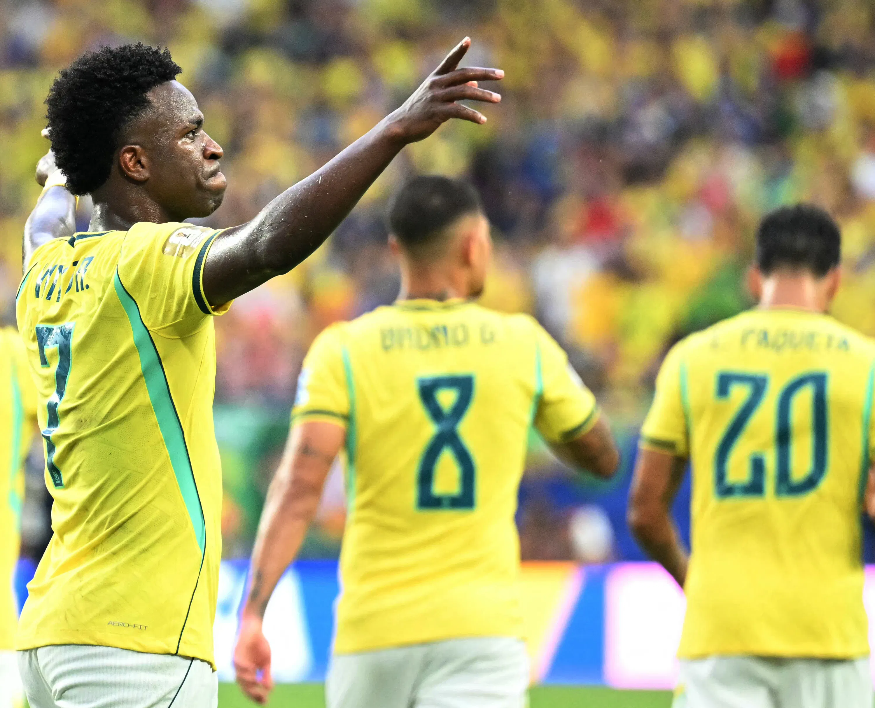 Dia 15 de Copa: Definição do próximo adversário do Brasil, análise do jogo contra a Escócia e guia de jogos da quinta-feira episode artwork