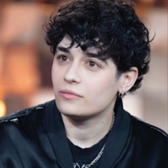 SPIAGGE - SENZA CRI (SANREMO GIOVANI 2025) SPIAGGE - SENZA CRI (SANREMO GIOVANI 2025)