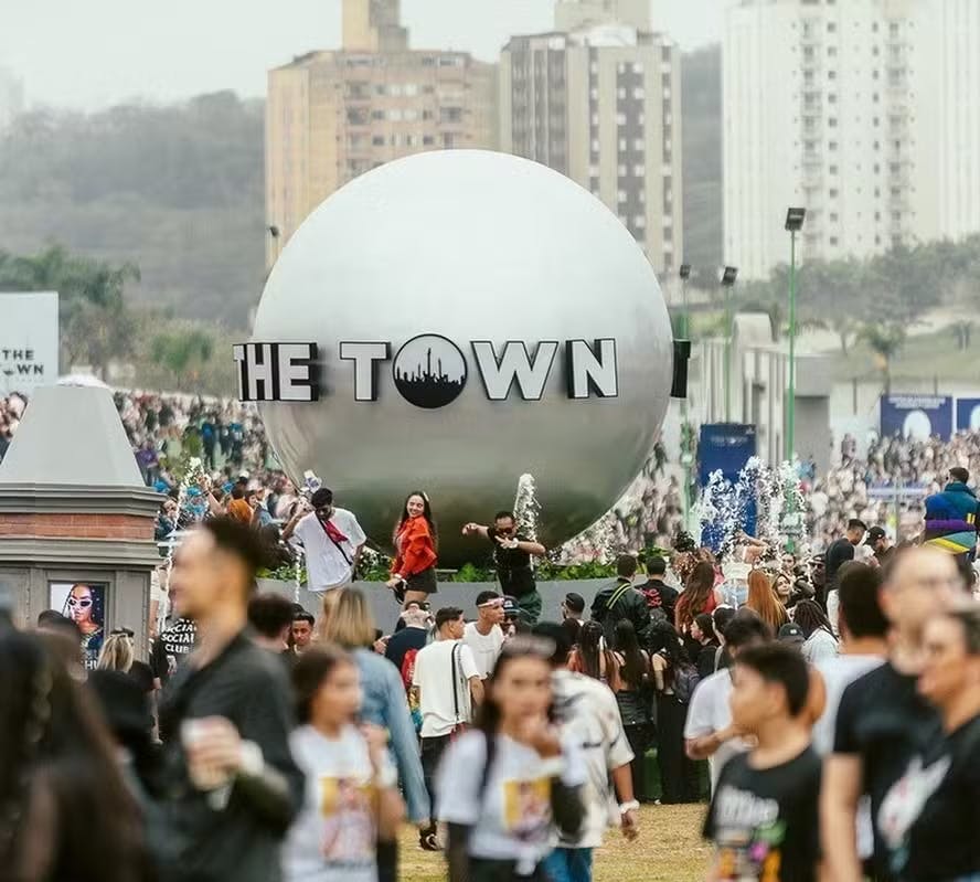 Penúltimo dia de The Town 2025 tem Mariah Carey, Jessie J e outras atrações Penúltimo dia de The Town 2025 tem Mariah Carey, Jessie J e outras atrações