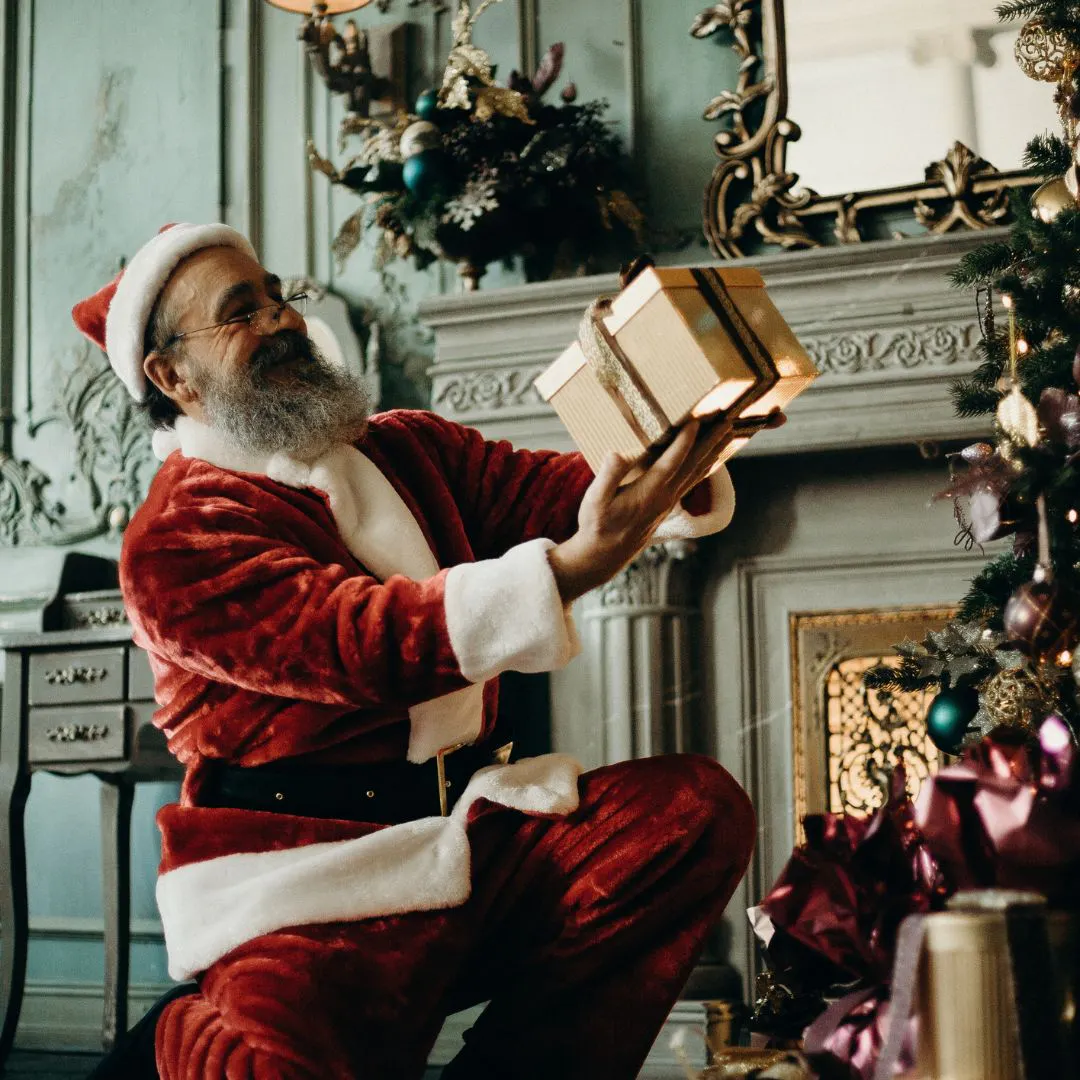 Le Père Noël est-il devenu rouge en raison de Coca Cola ?