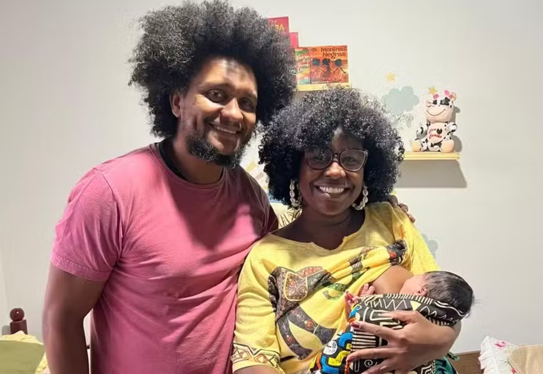 Após ter nome negado em cartórios de MG, bebê Tumi Mboup é registrada no Rio de Janeiro