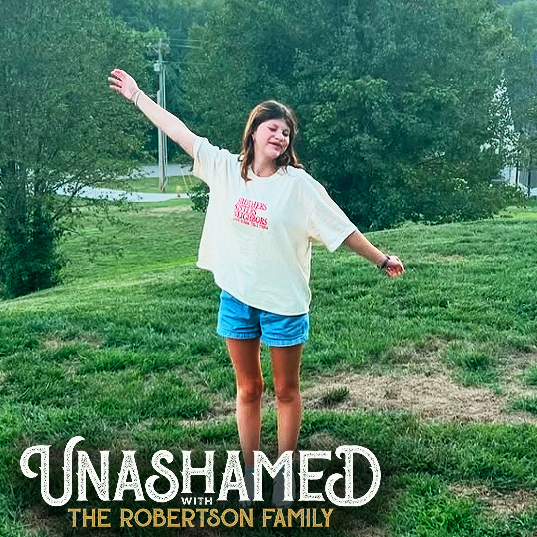 Ep 1012 | Mia Announced Her Return to Jesus with a Piano & Jase Was Wrecked