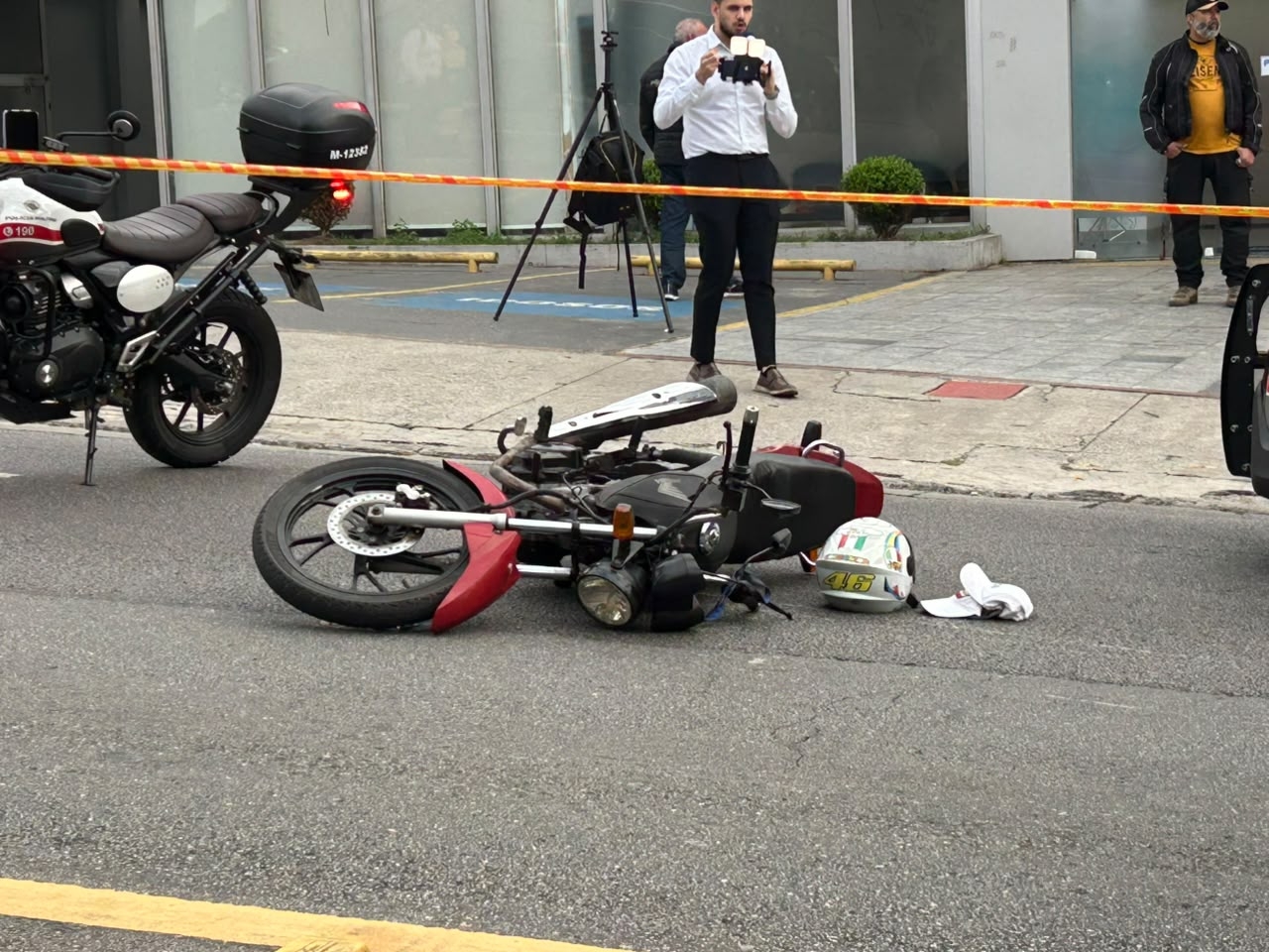 Homem é preso e outro é baleado durante perseguição policial na Avenida Morumbi, na Zona Sul de SP episode artwork