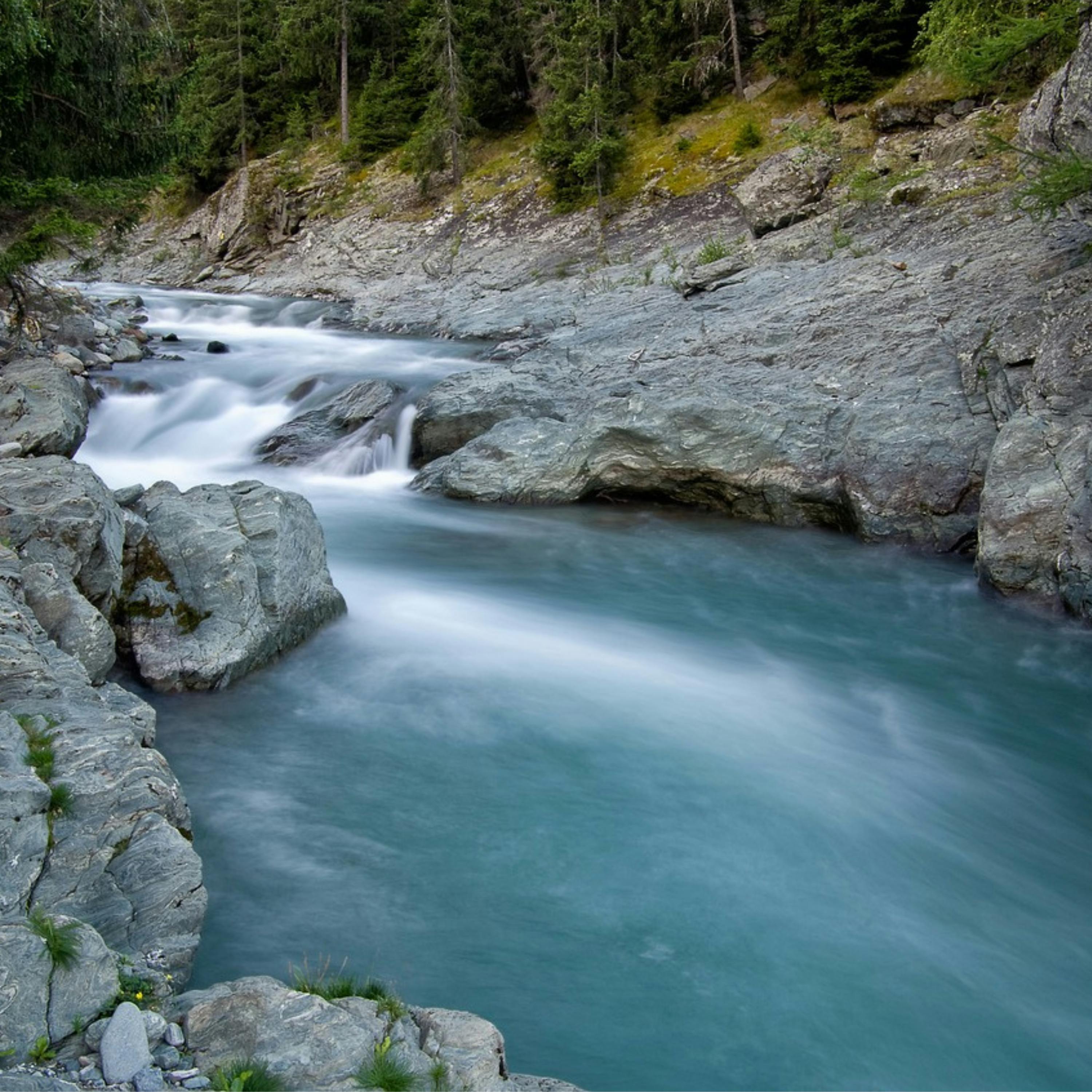 La Dulzura del RÍO, Mezclada con una MELODÍA Relajante, Favorece un SUEÑO Rápido episode artwork