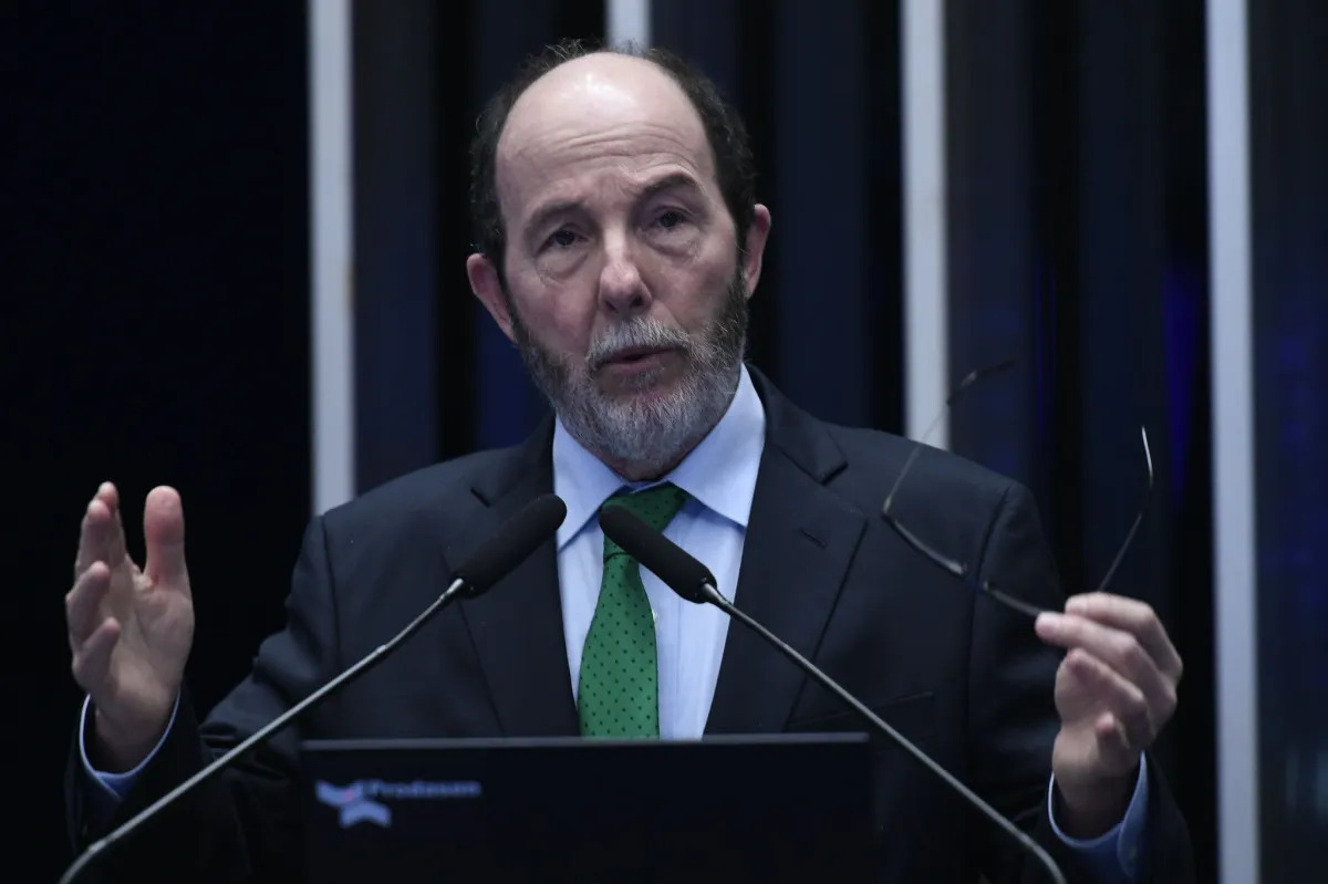 Ex-presidente do BC, Armínio Fraga critica socorro ao BRB: 'Um escândalo não privatizarem' episode artwork