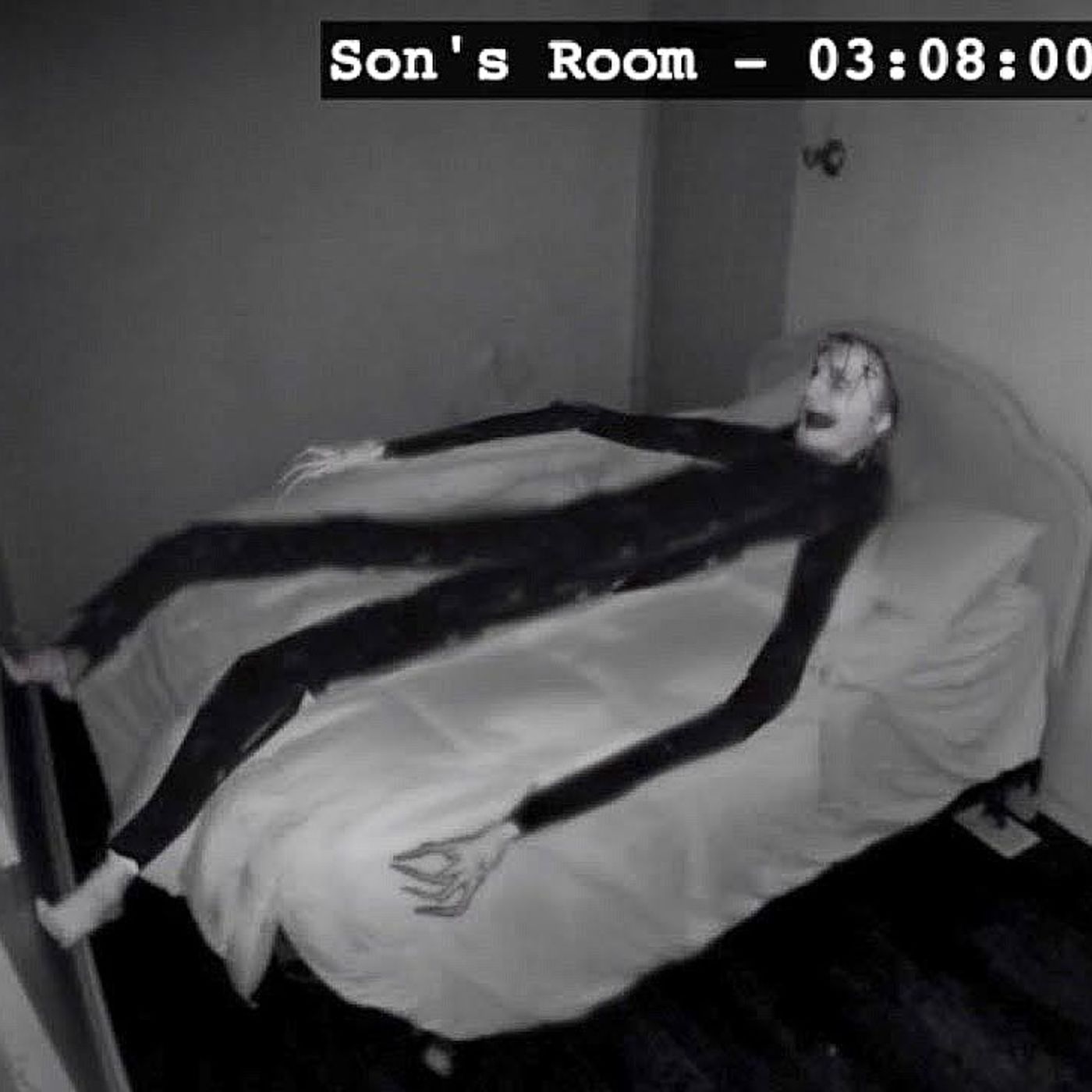 NUNCA ESTES SOLO EN CASA (HISTORIA DE TERROR PARA NO DORMIR)