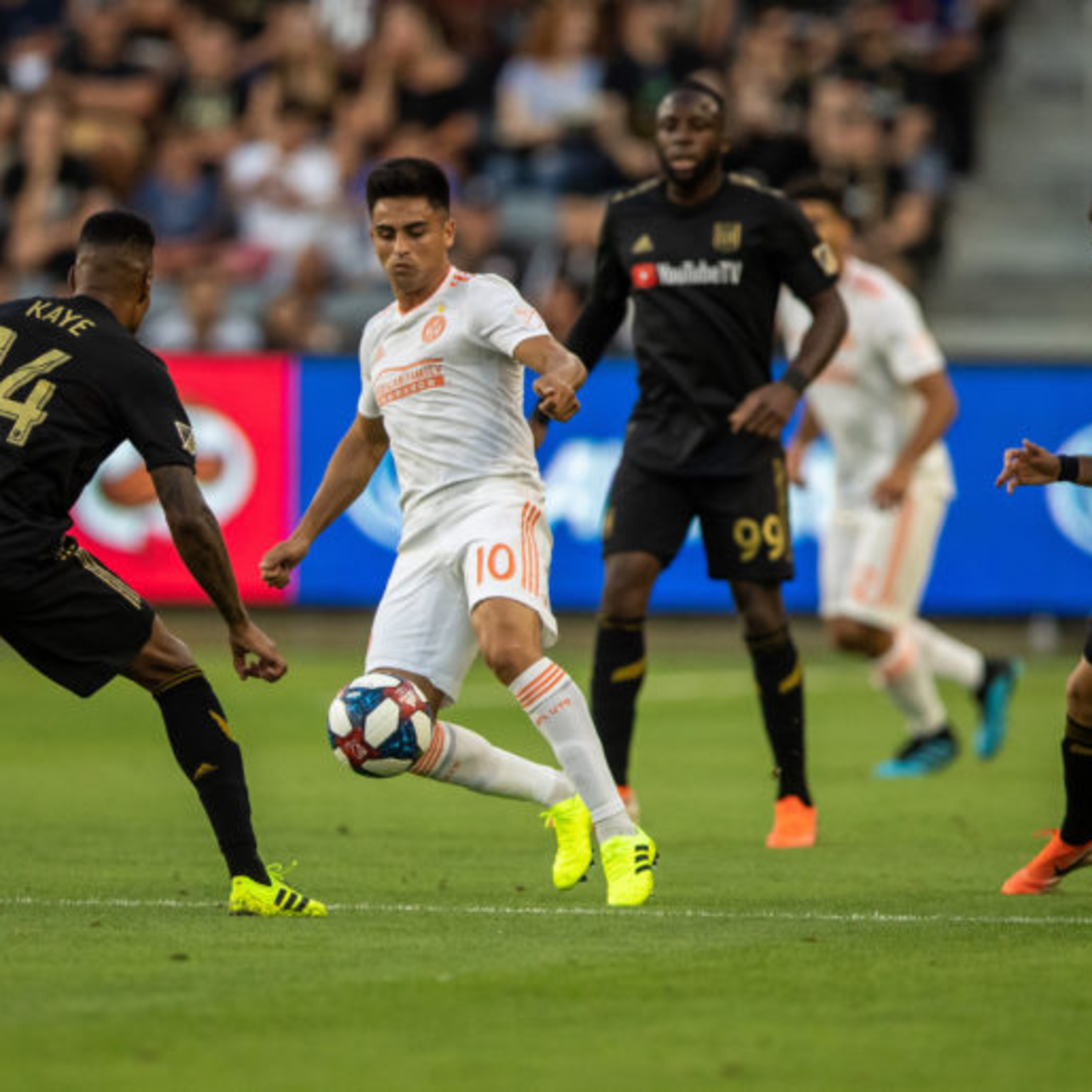 Does Atlanta United Have an Identity Crisis? | FIVE STRIPE WEEKLY PODCAST #90 episode artwork