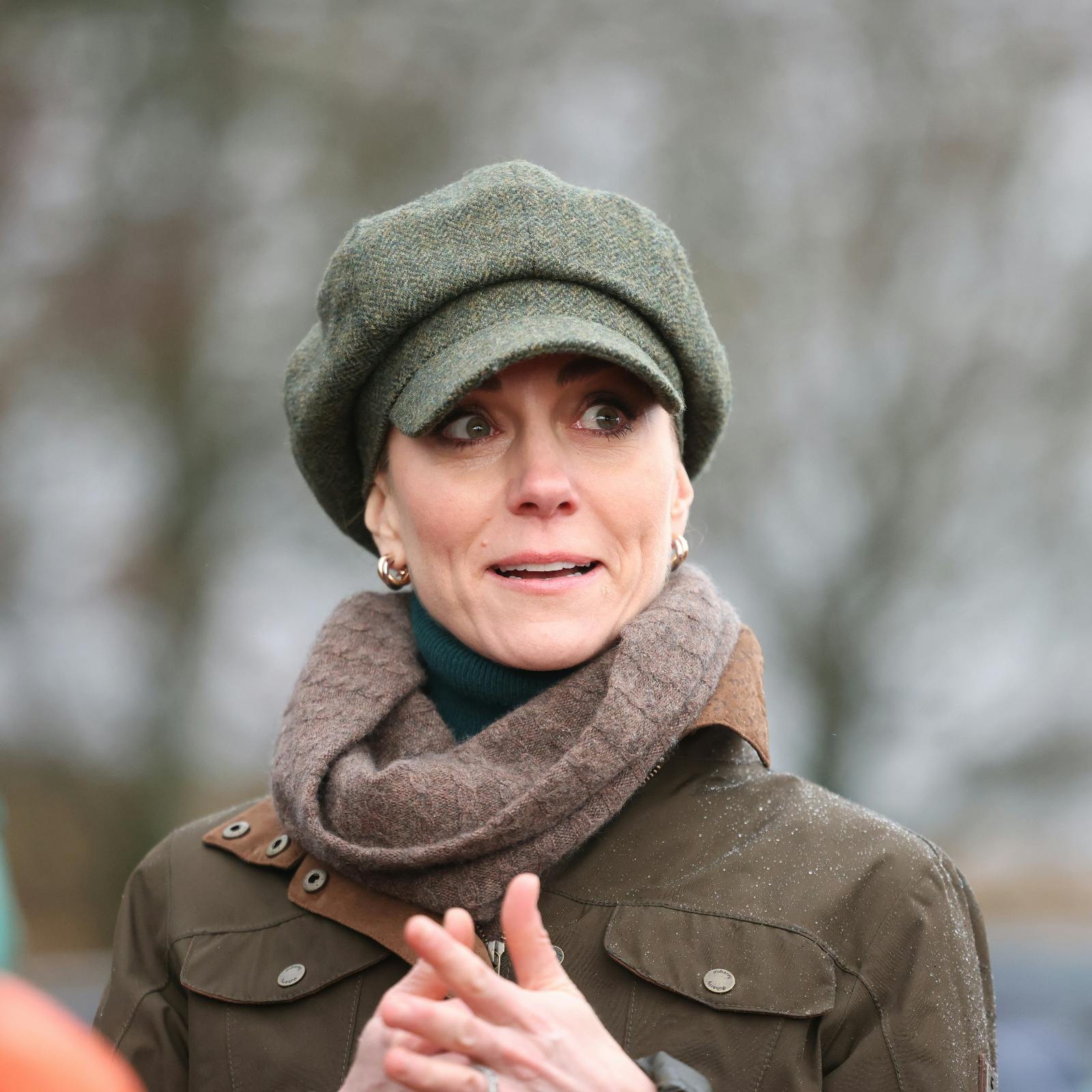 Choosing your Environment: the Princess of Wales joins mental wellbeing walk in the Peak District Choosing your Environment: the Princess of Wales joins mental wellbeing walk in the Peak District