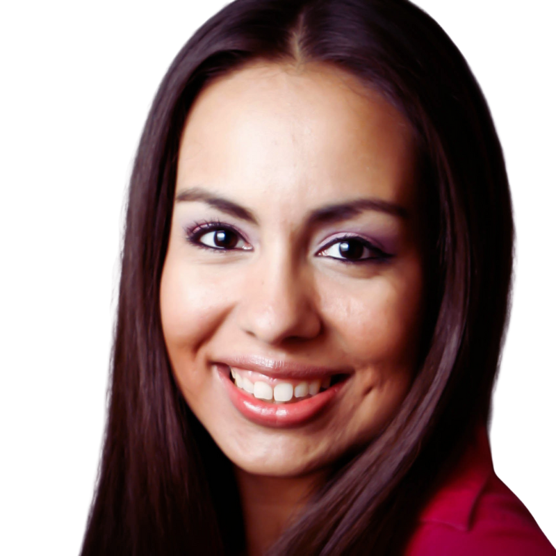 346: Running with the Bulls 6 Times in Spain, Falling in Love in Colombia, and How to Experience Guatemala with Chris Davila