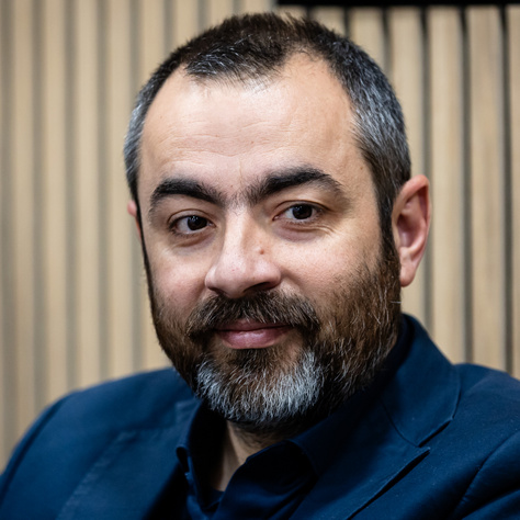 Tömegsír volt a játszótér alatt, a bulinegyed közepén