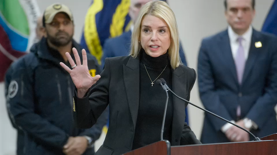 AG Bondi a los pandilleros: ¡Váyanse!