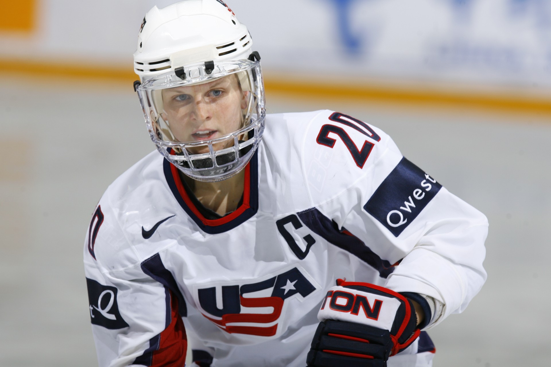 Natalie Darwitz: Success, Sacrifice & New Seasons