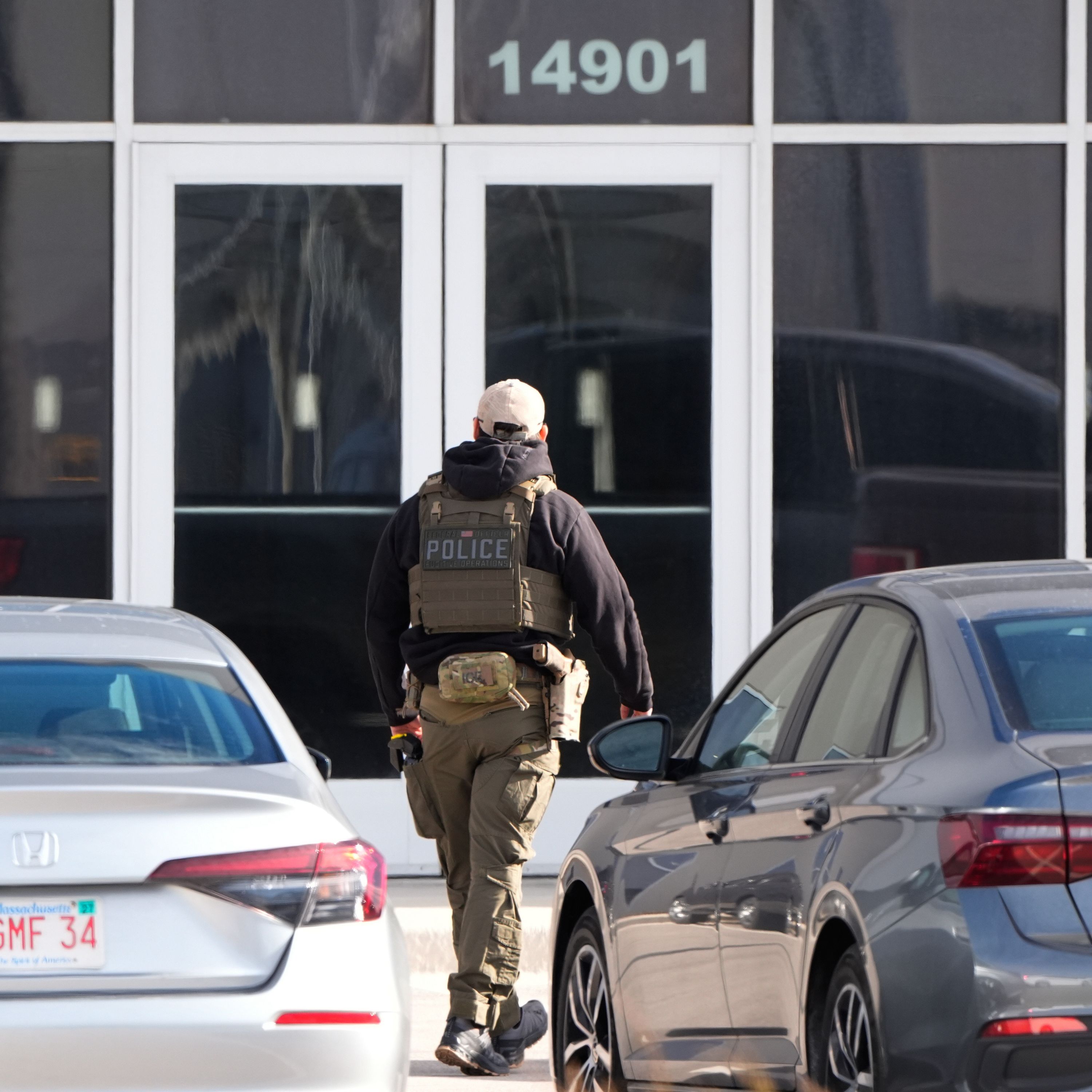Judge Orders DHS to Allow ICE Detention Inspections