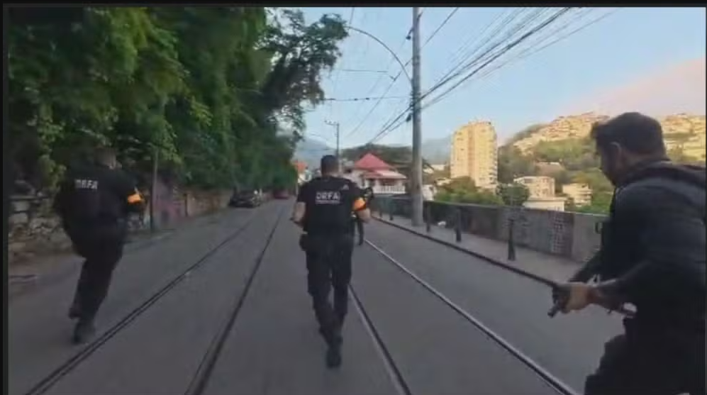 RJ: Polícia Civil faz operação contra o Comando Vermelho em Santa Teresa