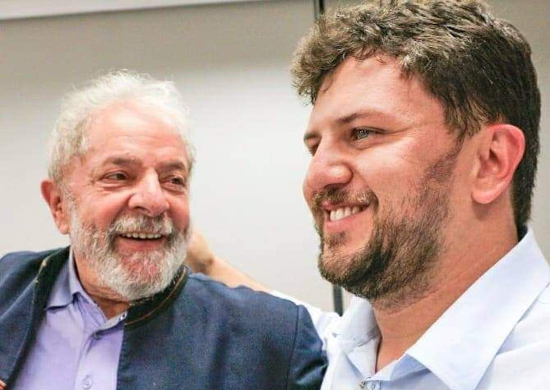 Lula cobra explicações de ex-chefe de gabinete sobre empréstimo de empresária investigada pela PF episode artwork