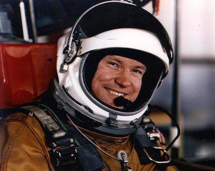 Higher, Faster, Stealthier: An Interview with SR-71 Pilot Buz Carpenter