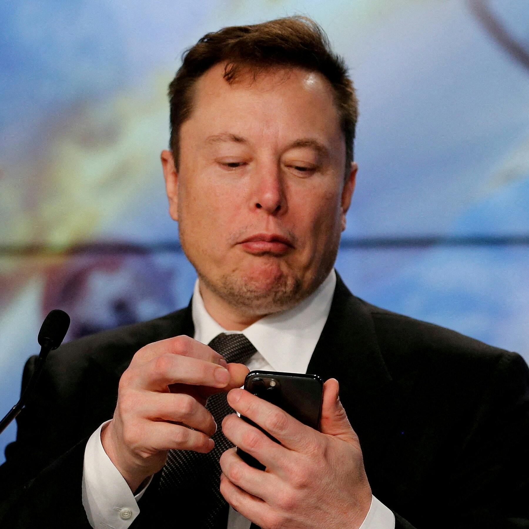 Elon Musk: Twitter, Lawsuit &, Rob DeSantis Image