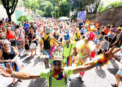 Crianças tem mais de 20 blocos no sábado pré-carnaval em Belo Horizonte