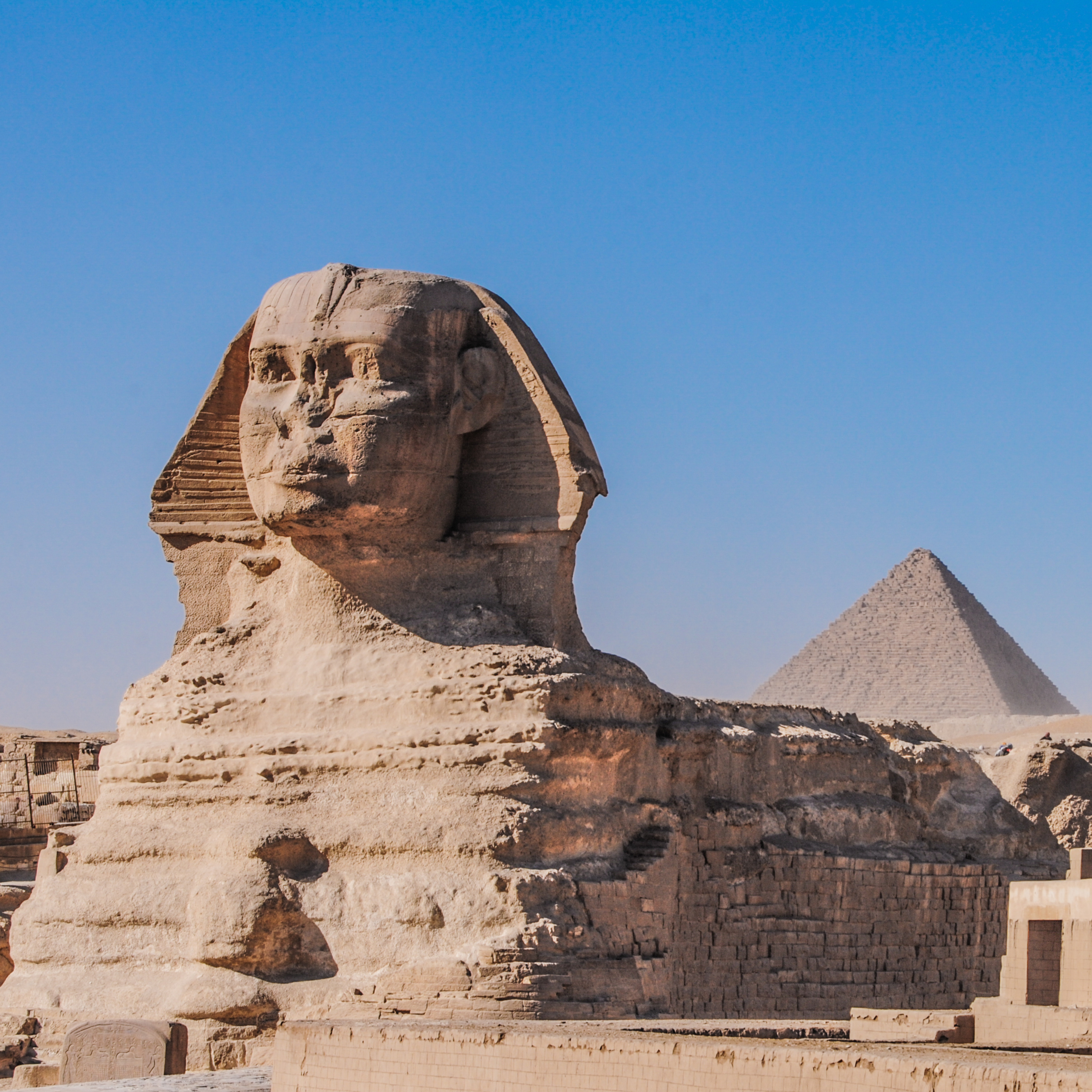 2 Disturbing Egyptian Pyramid Horror Stories