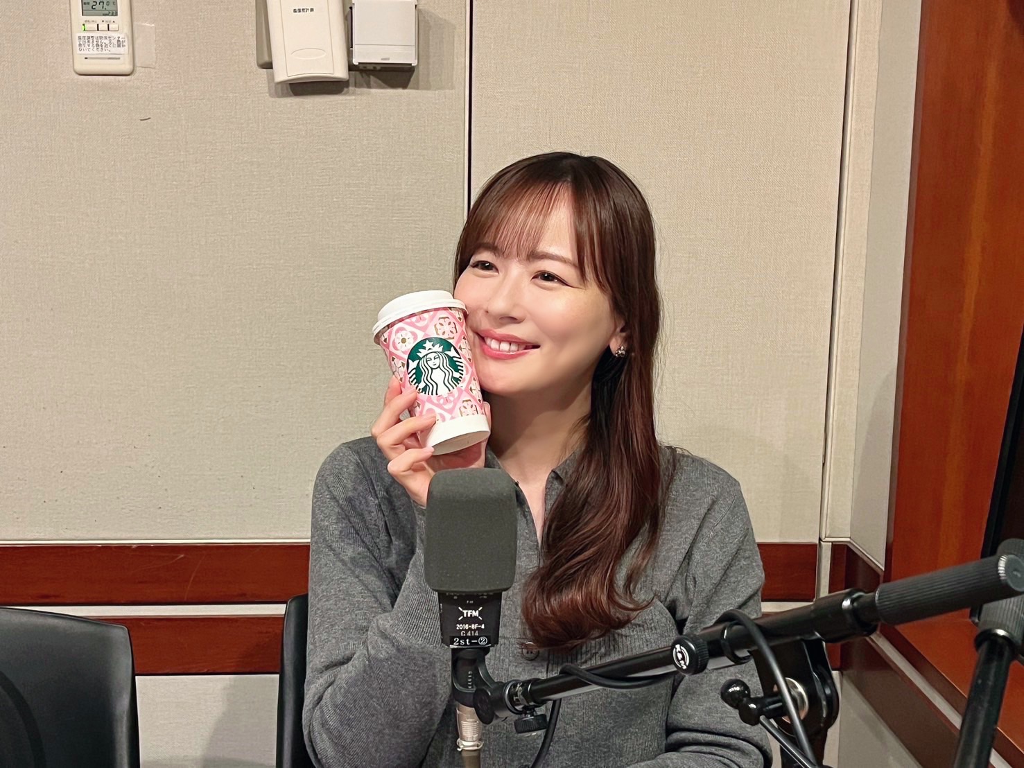 【窓cafeアフタートーク♪】写真集お渡し会のお話 & 中京競馬場に出没します！