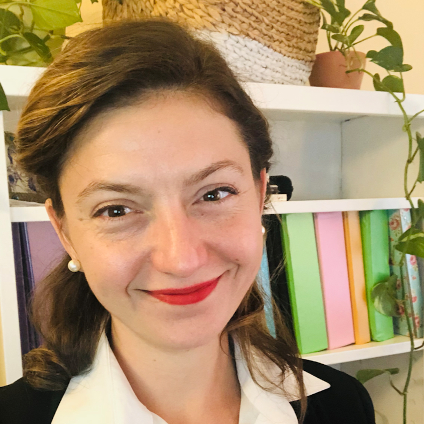 Ep. 124 The Role of Speech Pathology in Professional Voice Care with Sarah Quintana, MS, CCC-SLP episode artwork