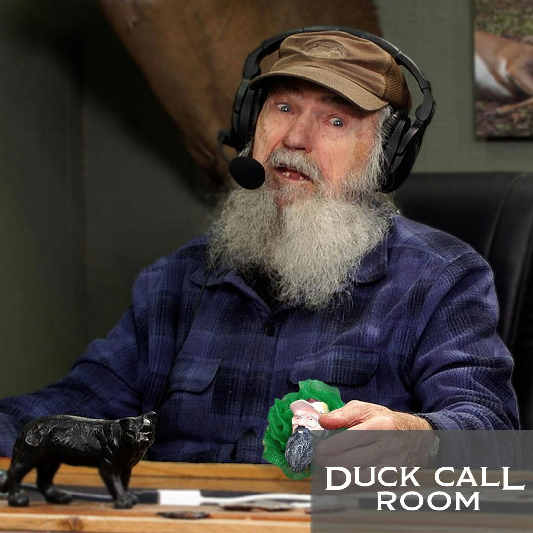Uncle Si Cringes at the Amount of People Who Have His Face in Their Showers