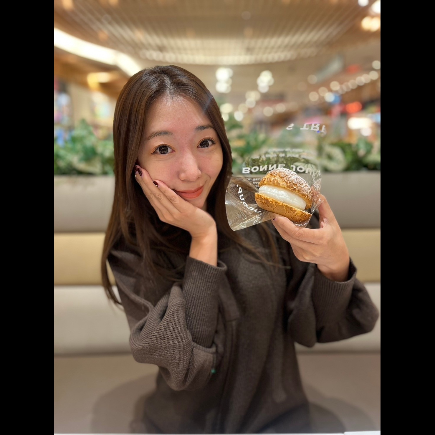 シャインマスカットのジャムがたっぷり！　中央自動車道　談合坂SA上り「まるっとシュー  シャインマスカット」