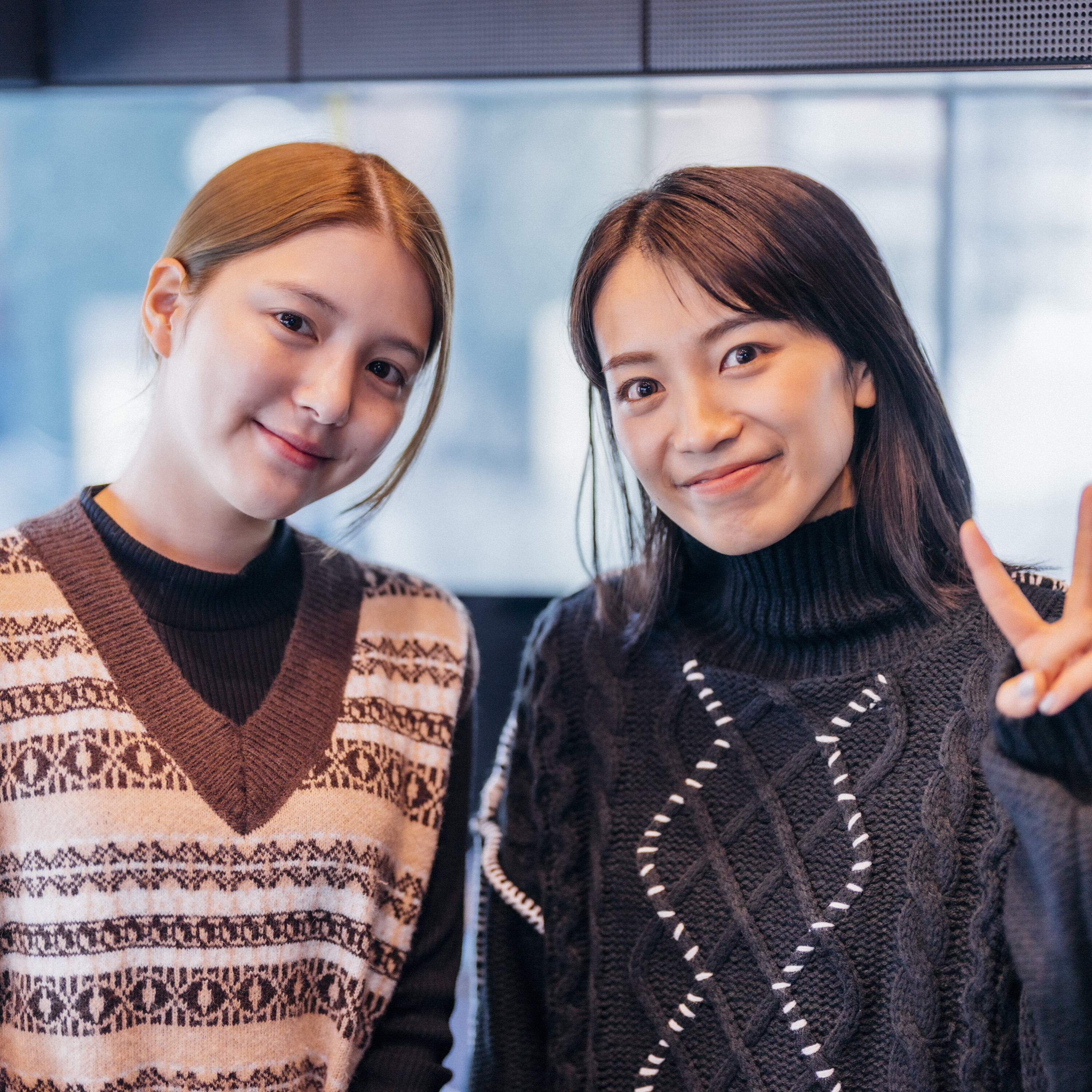 【miwa×川島海荷】女優業とプライベート、注目の舞台「キングダム」について