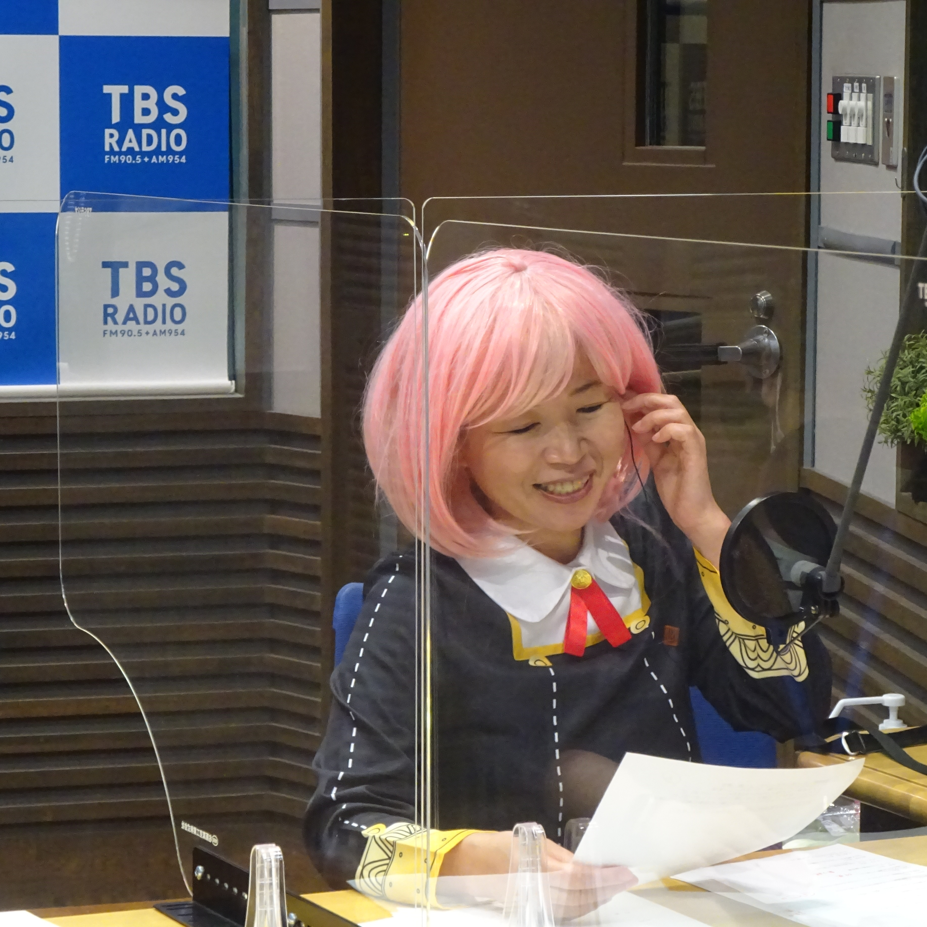 「月に一度の生放送、バーニャコスプレでお届けしました！／カンヌ映画祭グランプリの本木真武太さんがゲストに来てくれました」▼2022年5月28日（土）放送分