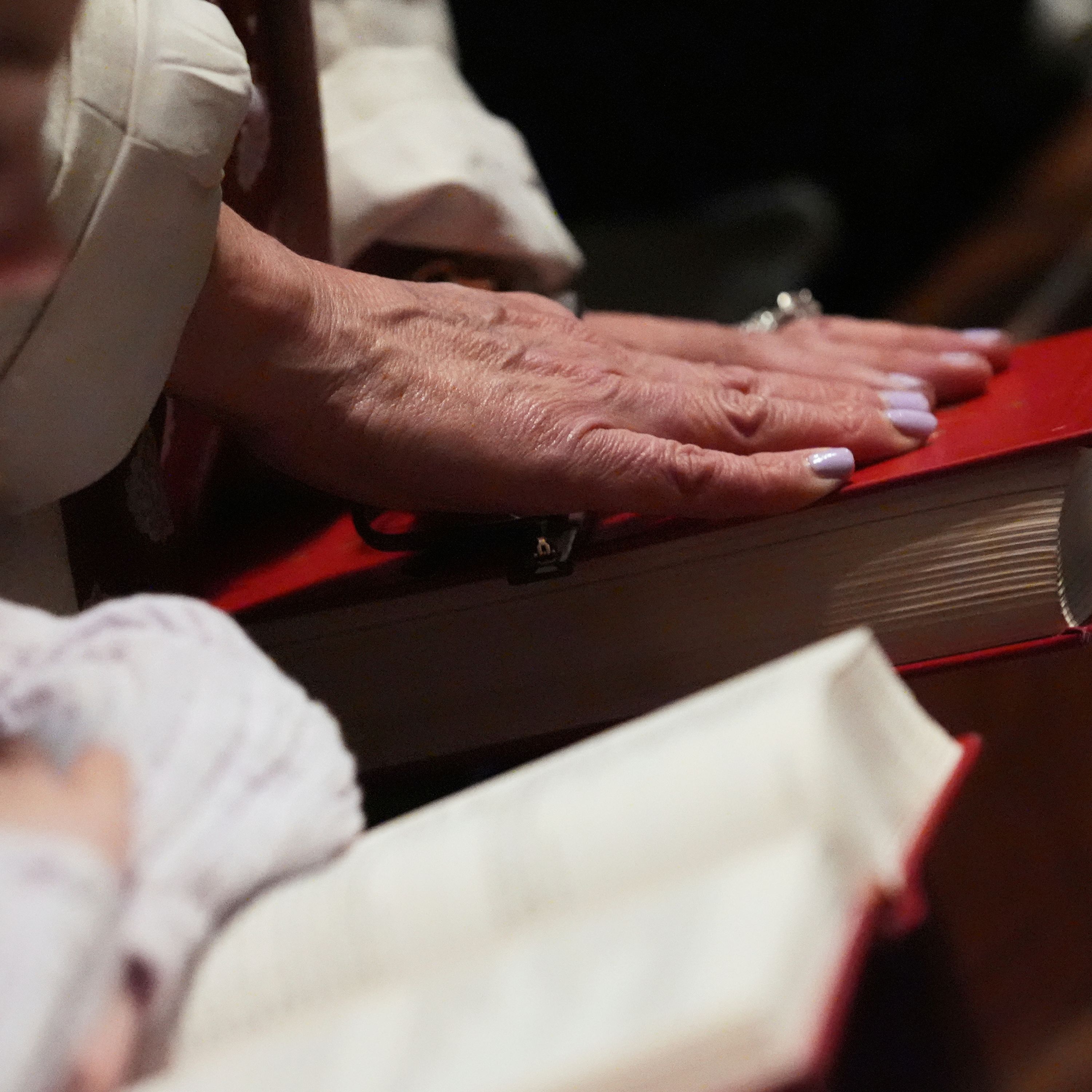 Pew Report: U.S. Faith Landscape Is Shifting
