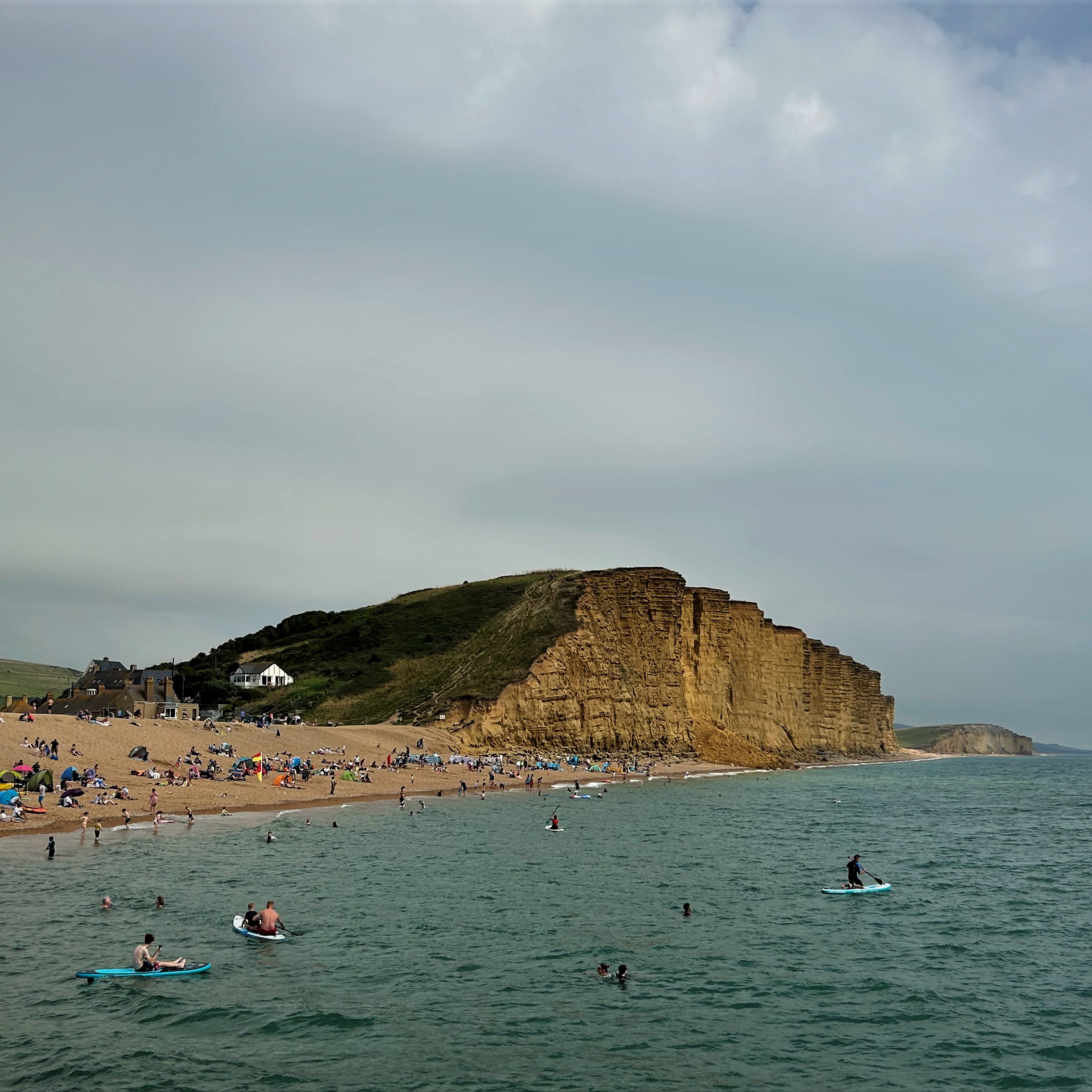 Sound escape 135: A lazy stroll along a beach of shingle in the sunshine