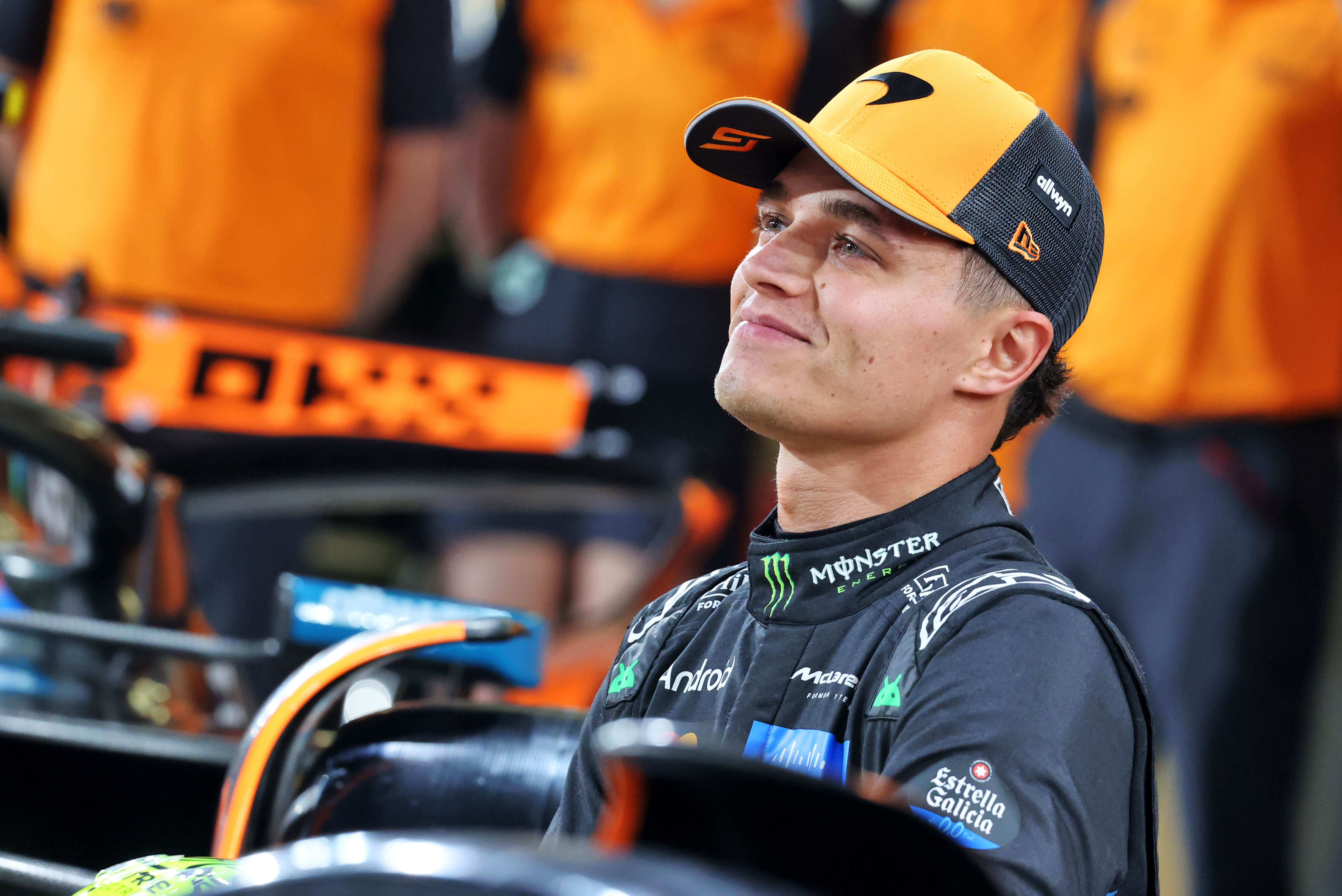 Lando Norris sobe ao pódio do GP de Abu Dhabi e conquista primeiro título da Fórmula 1 episode artwork