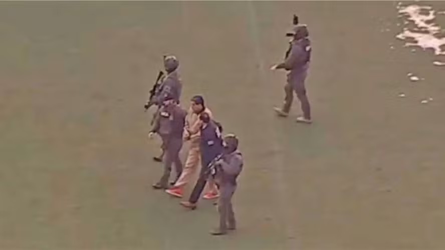 Nicolás Maduro é transportado para tribunal em Nova York