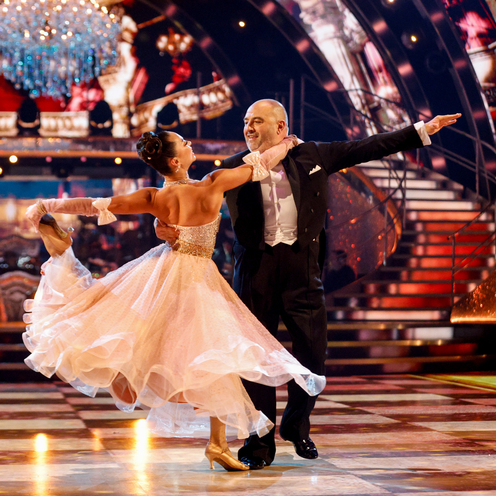 Wynne Evans and Katya Jones on THAT Mrs Doubtfire dance and what to expect on this week's Strictly Come Dancing episode artwork