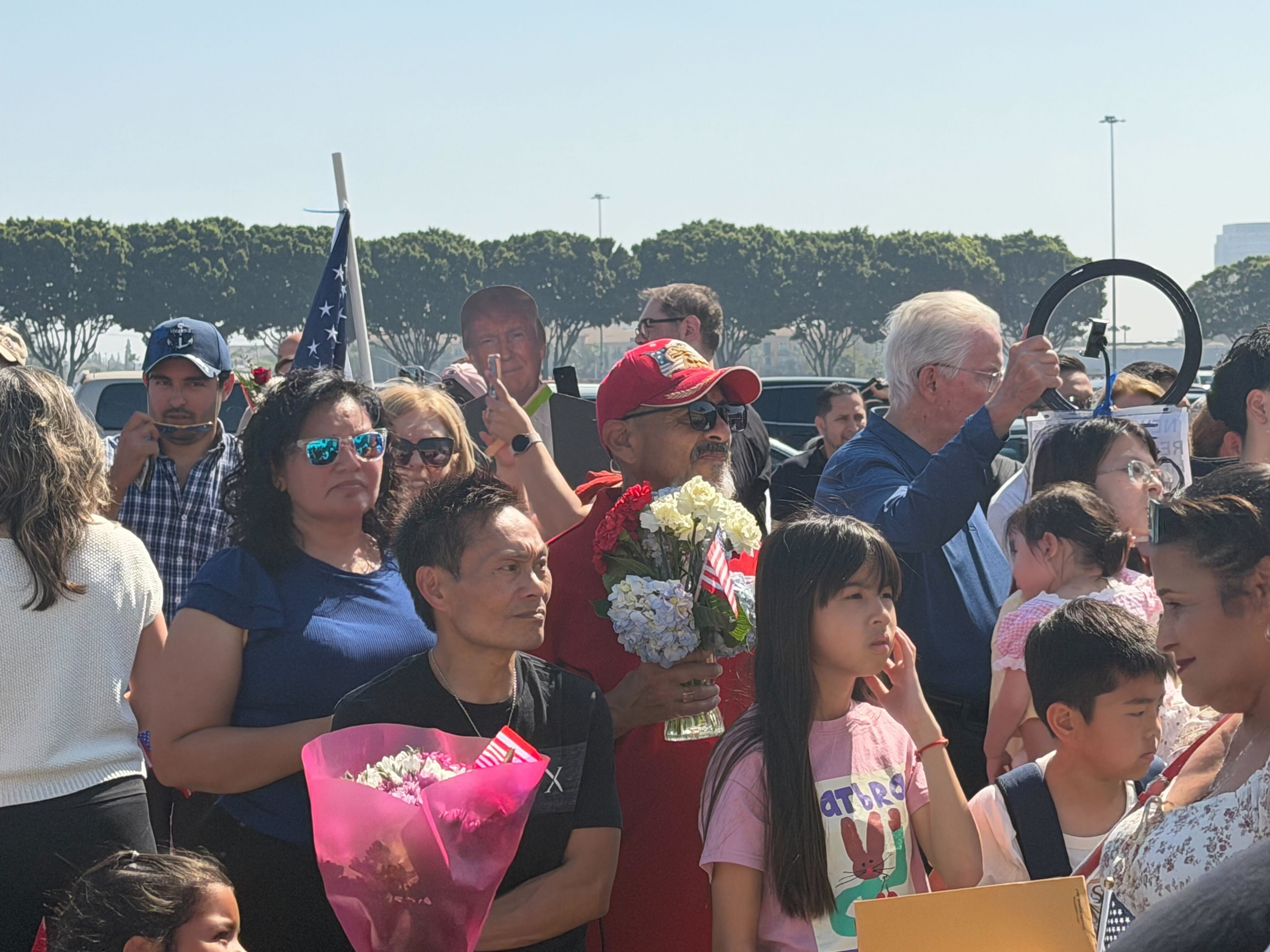 New Citizens Reflect on State of US at Naturalization Ceremony