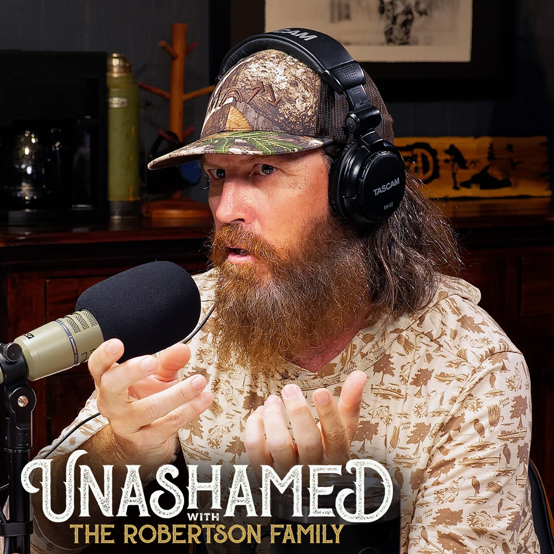 Ep 1112 | Jase Clobbers the Church Trend That Goes Against Everything the Bible Says