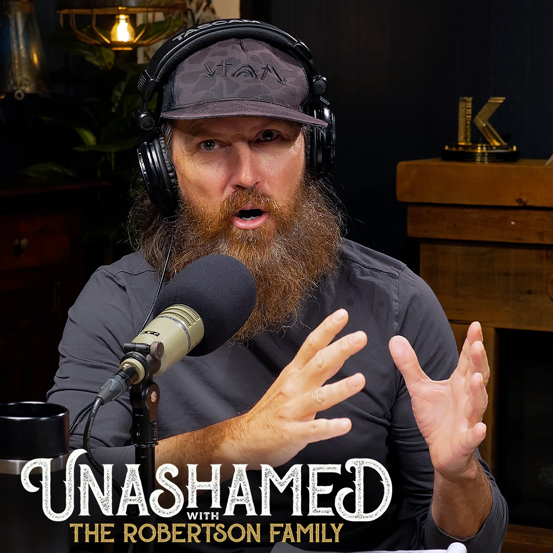 Ep 1115 | Jase Defends His Home & Missy’s Sanity from an Unexpected Invasion