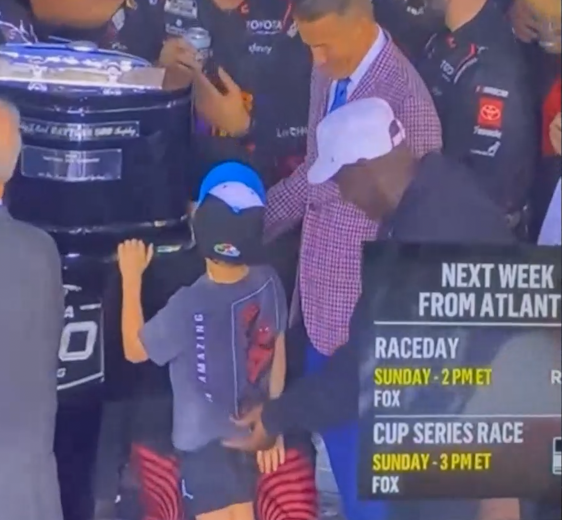 Michael B Gropin’ & Real Life Robin Hoods In Canada | 2.17.26