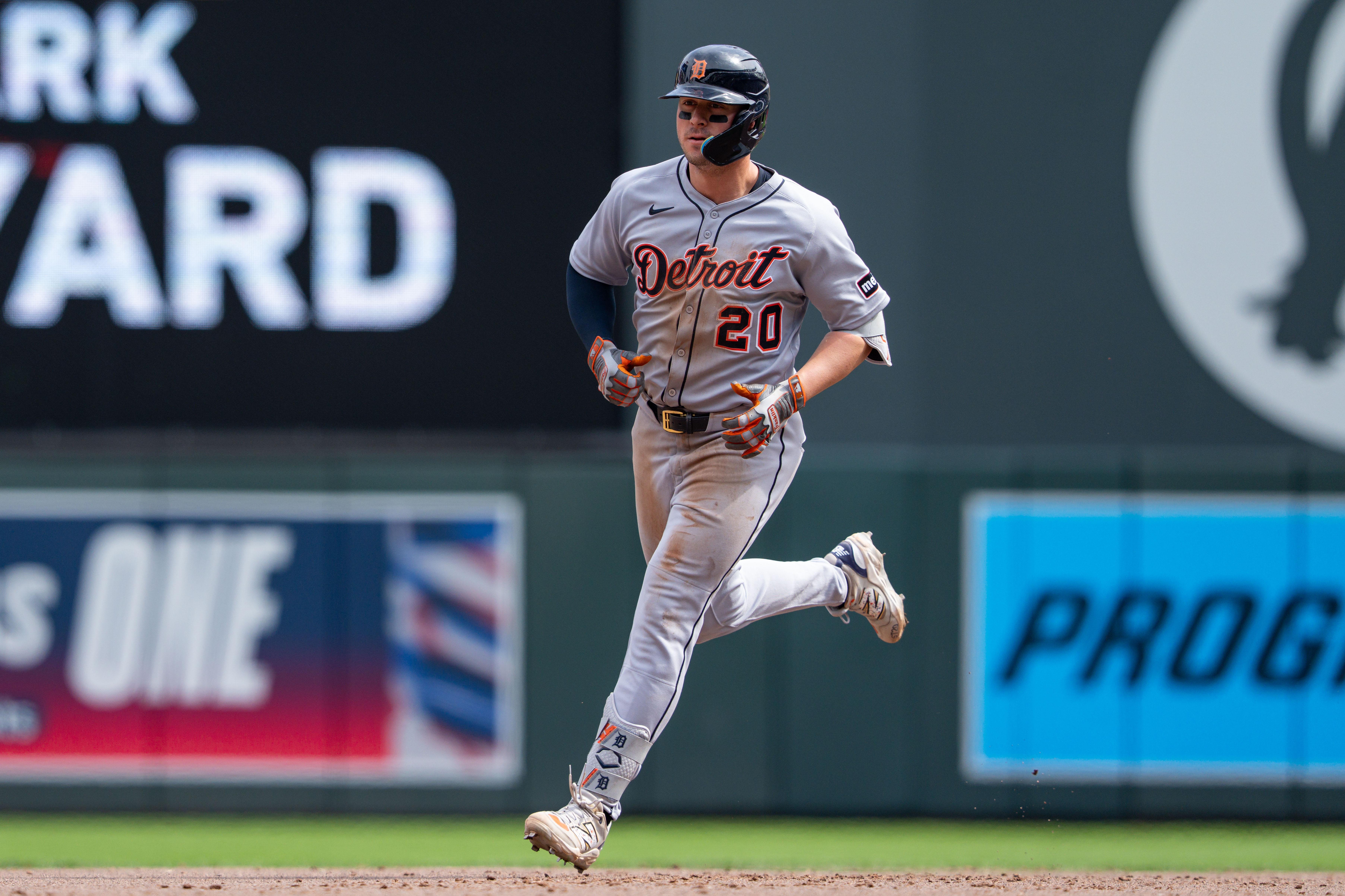 Tigers Steal 2 from the Twinkies episode artwork