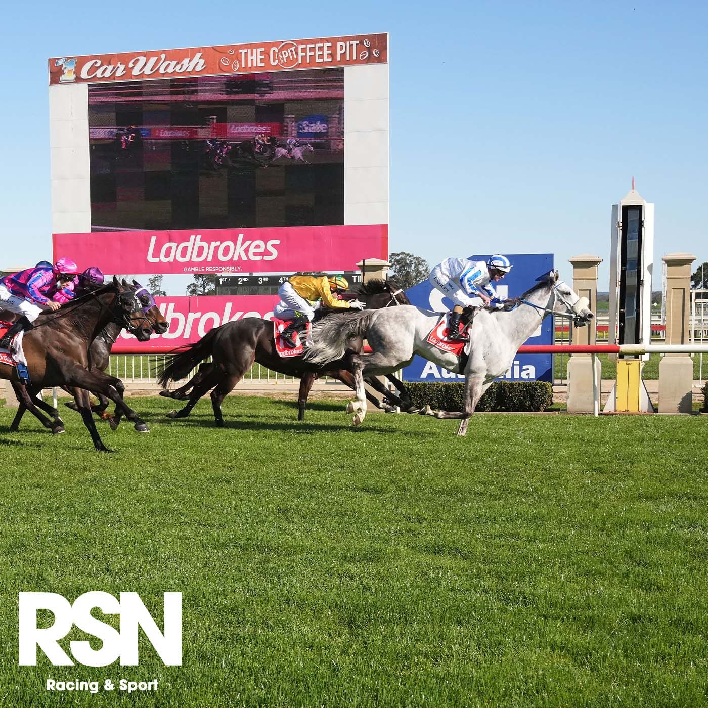 saleturfclub Brad Evans chats to Andrew Kuuse re Sunday racing at Sale episode artwork