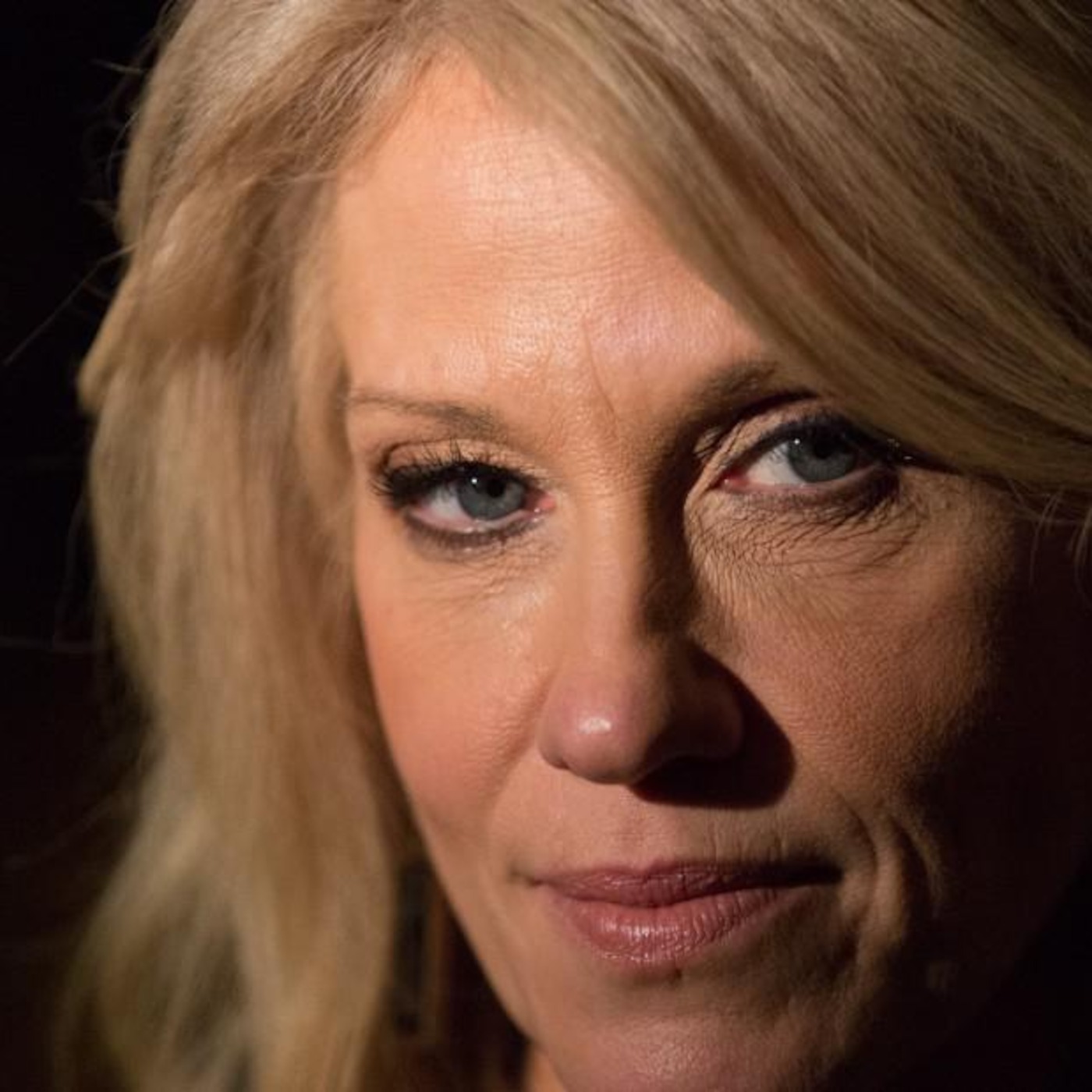 Kellyanne Con-Woman! episode artwork