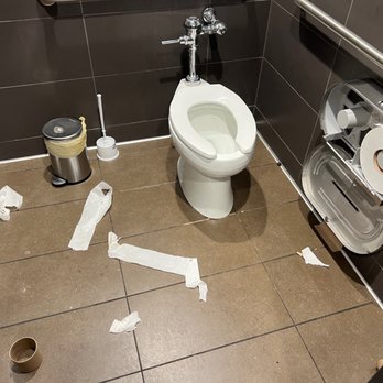 Scott Had a McBathroom Issue on Sunday episode artwork