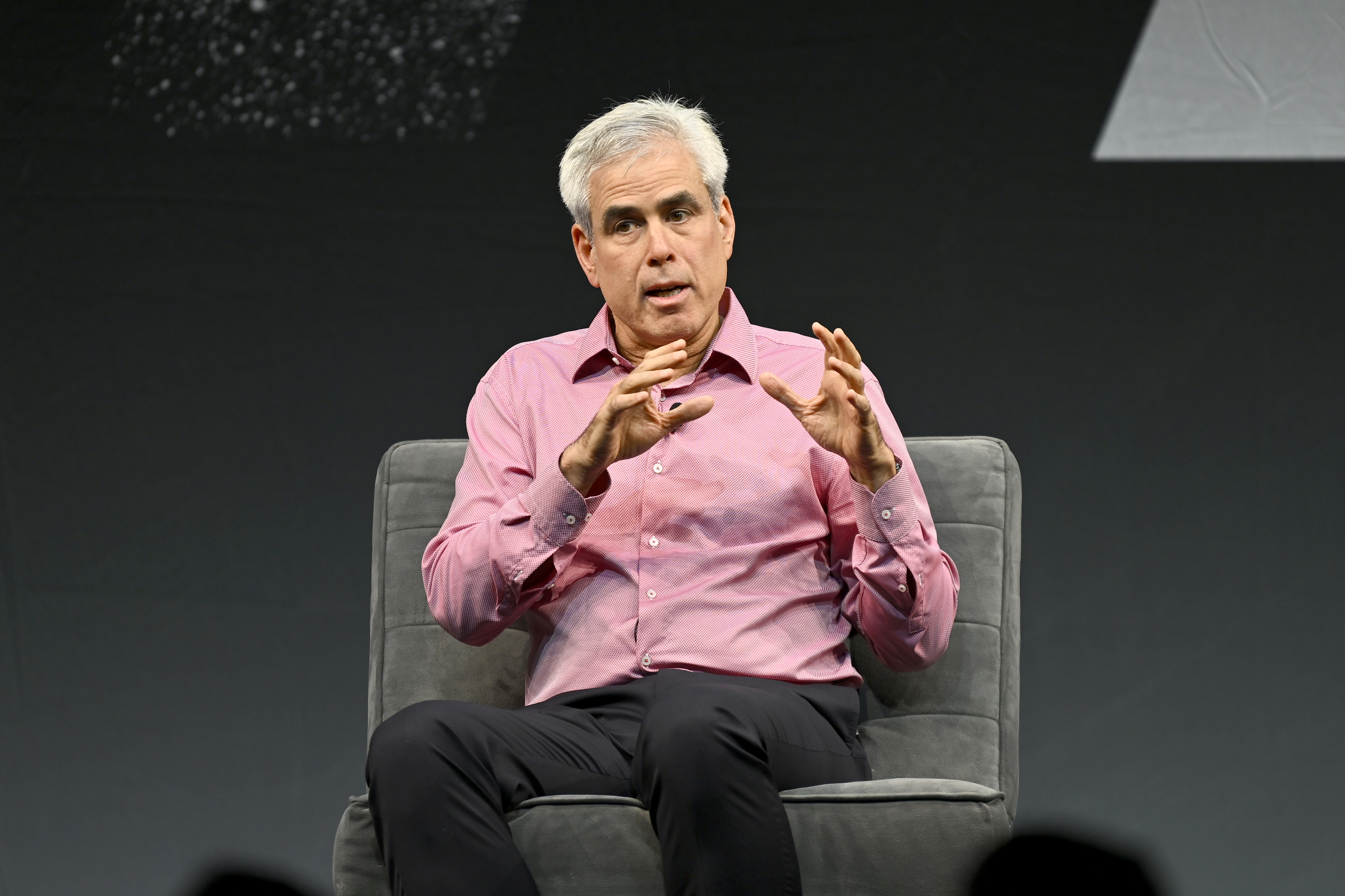 He went after social media. AI is next. (with Jonathan Haidt)