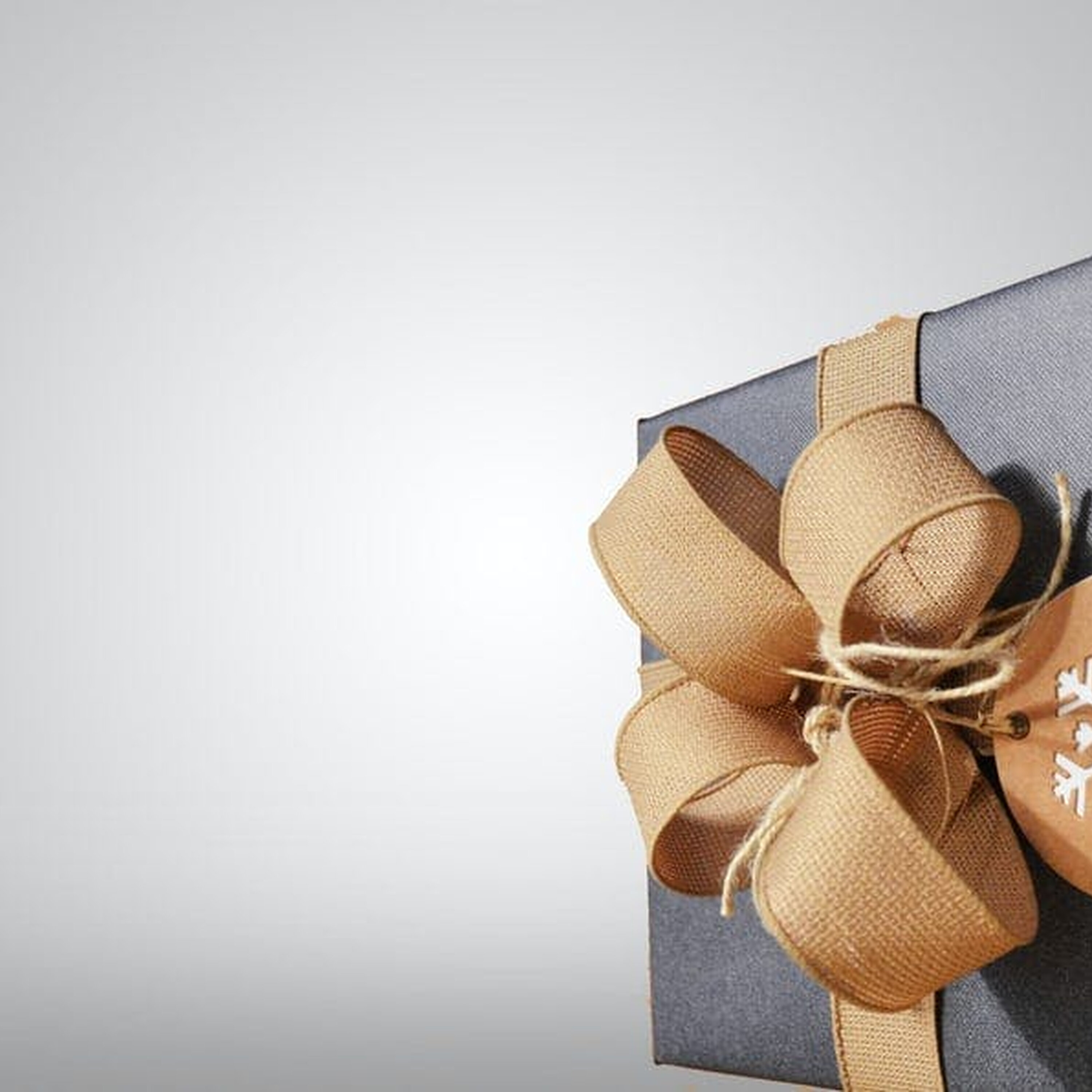 Ep. 188: The First Annual HIH Holiday Gift Guide For Work