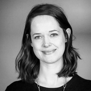 Sophie Gilbert, "Girl on Girl - How Pop Culture Turned a Generation of Women Against Themselves"