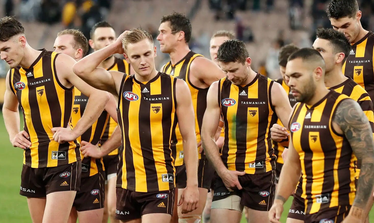 Player Ratings: Hawks vs Pies (R12) episode artwork