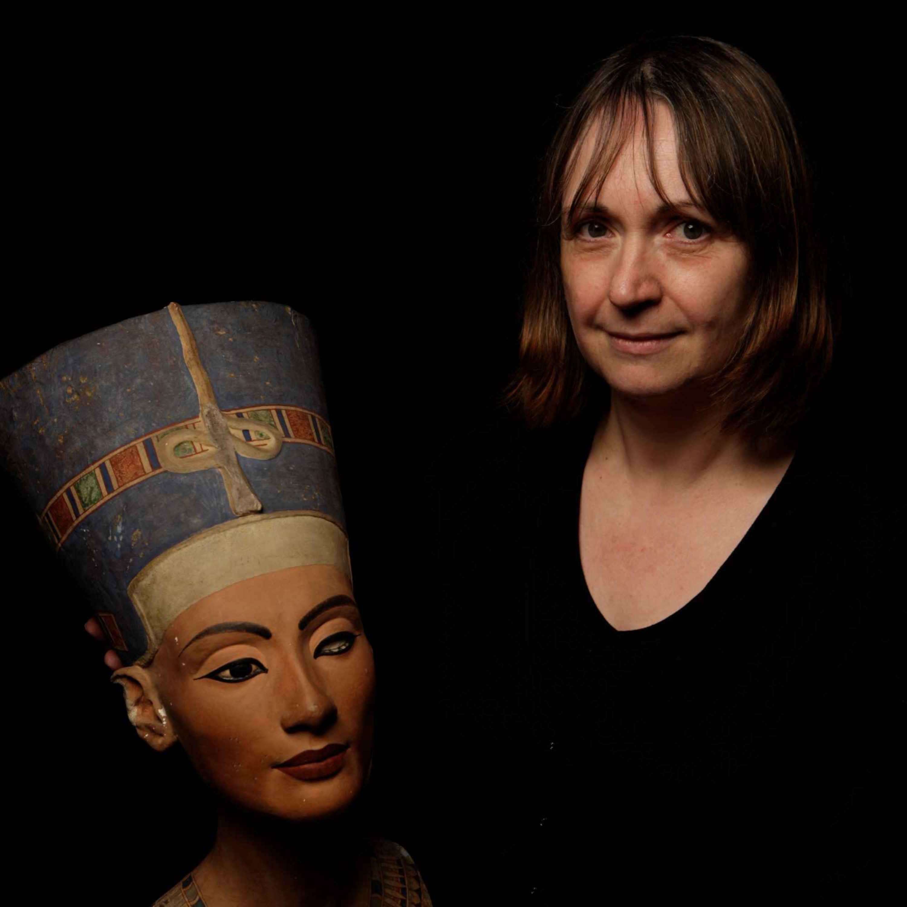 Tutankhamun and Philomena Cunk with Dr. Joyce Tyldesley